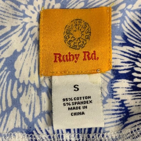 Women’s Ruby Rd. Floral Blouse - Picture 5 of 6